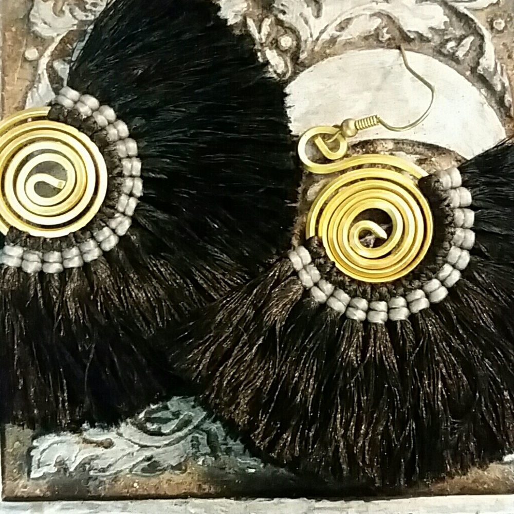💋HP💋Beautiful Artisan Crafted Earrings
